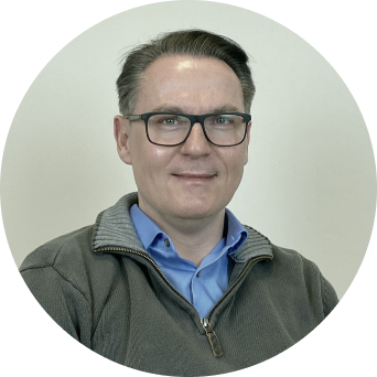 Dr. Michal Luczak